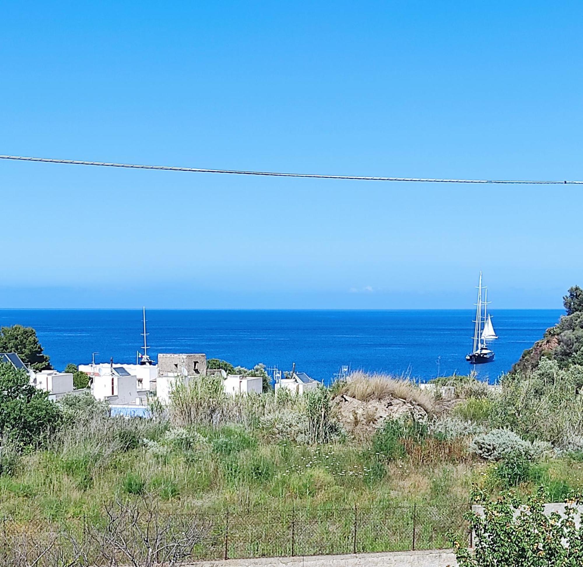 Holiday Home Mennulita Lipari  Cameră foto
